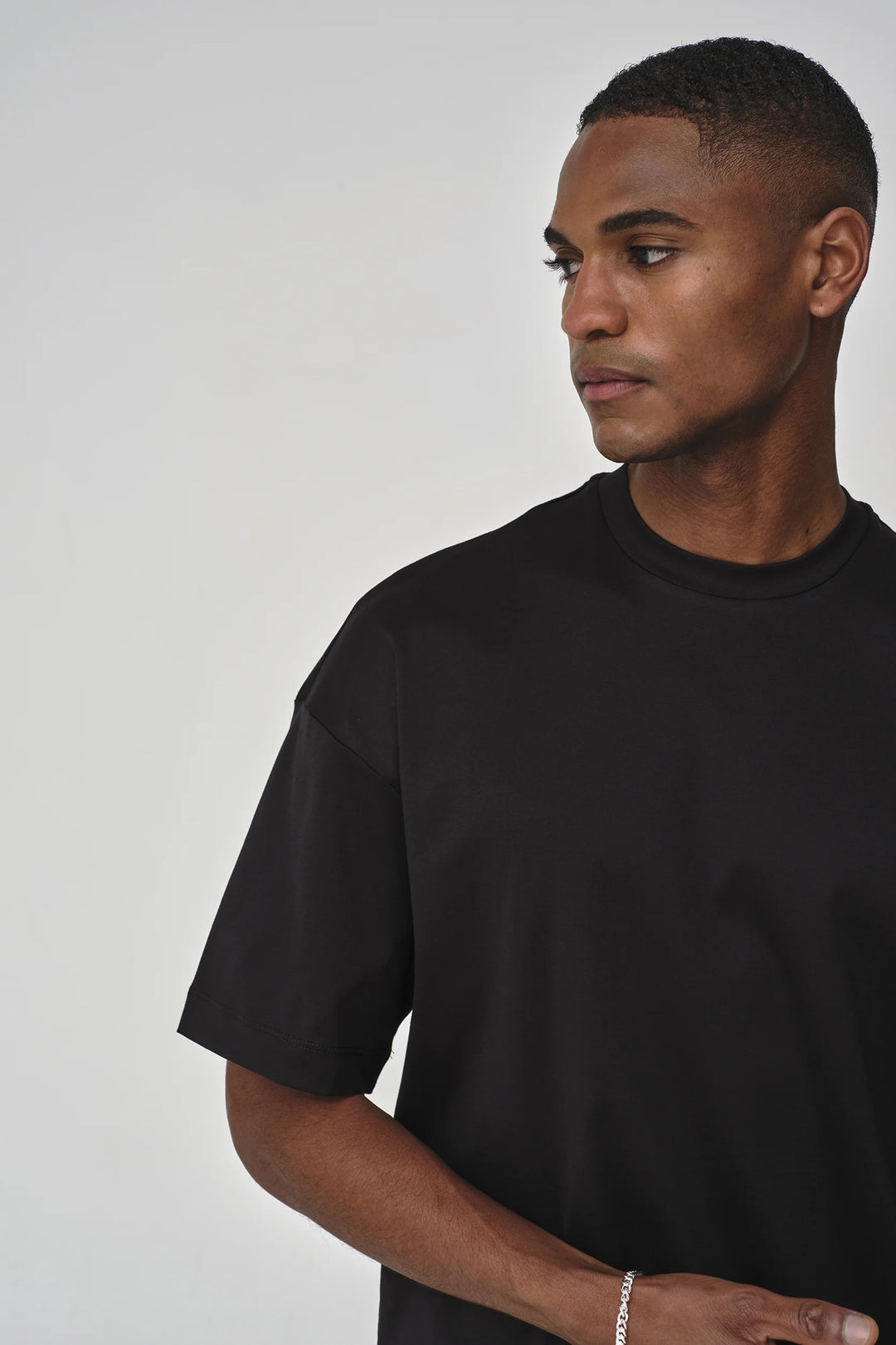 VALENZA - INTERLOCK SUPIMA OVERSIZED T-SHIRT BLACK