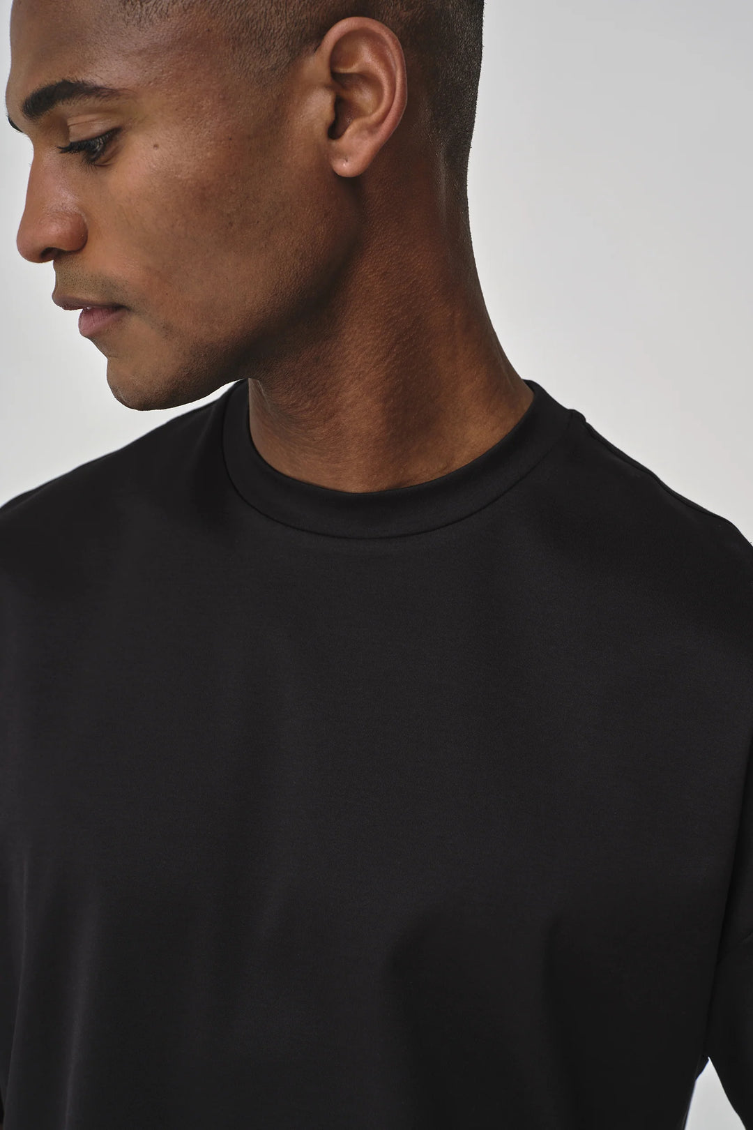 VALENZA - INTERLOCK SUPIMA OVERSIZED T-SHIRT BLACK