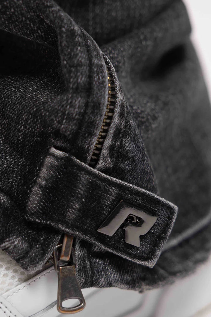 RIVERO- SLIM BUTTONED ZIP DENIM WASHED BLACK