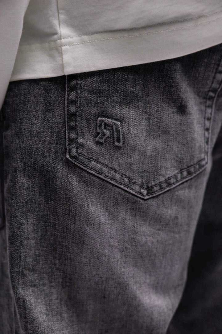 RIVERO - REGULAR GRANITE EMBOSSED DENIM JEANS