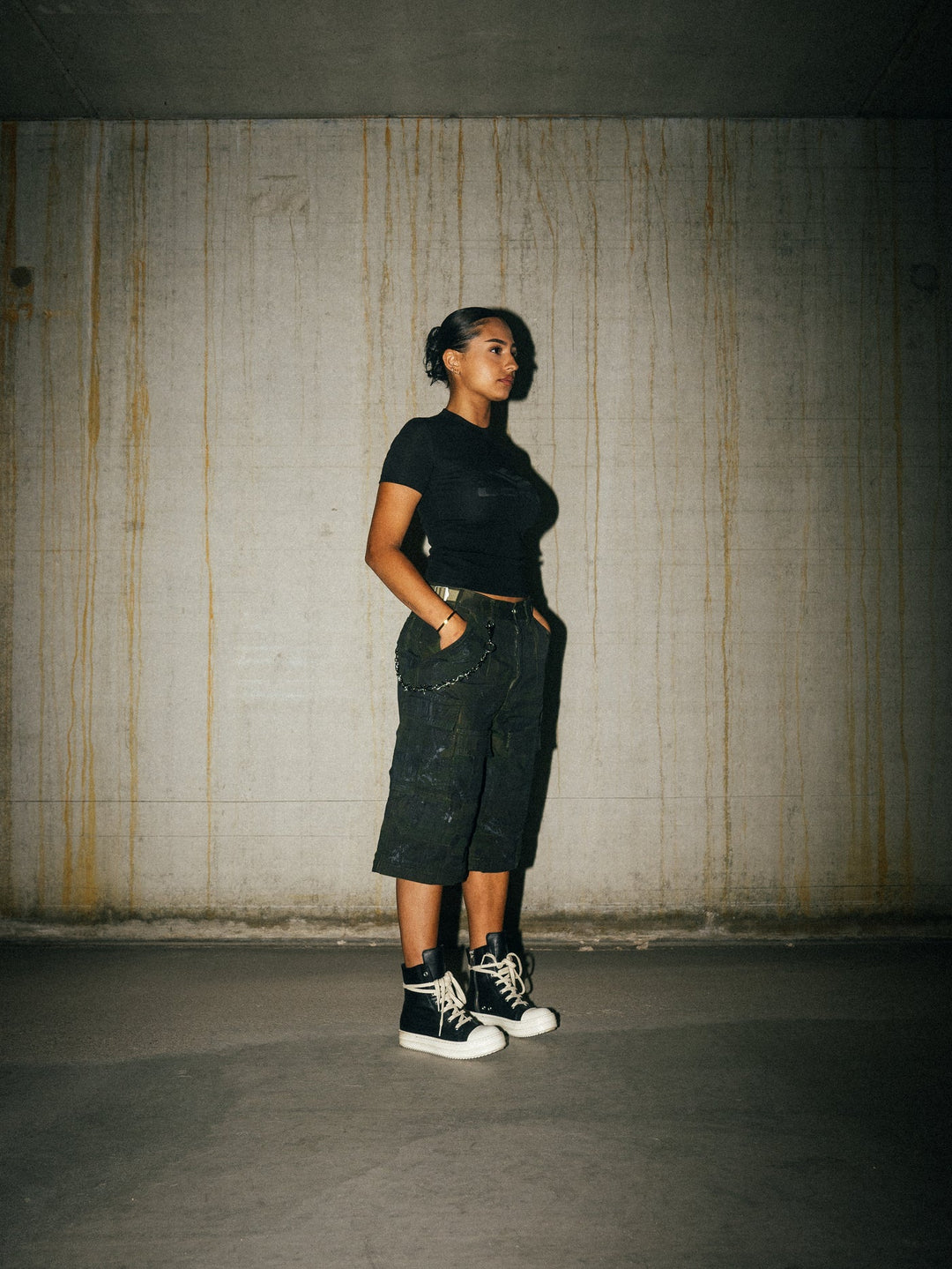 LORD CULTURE - BABY TEE - BLACK