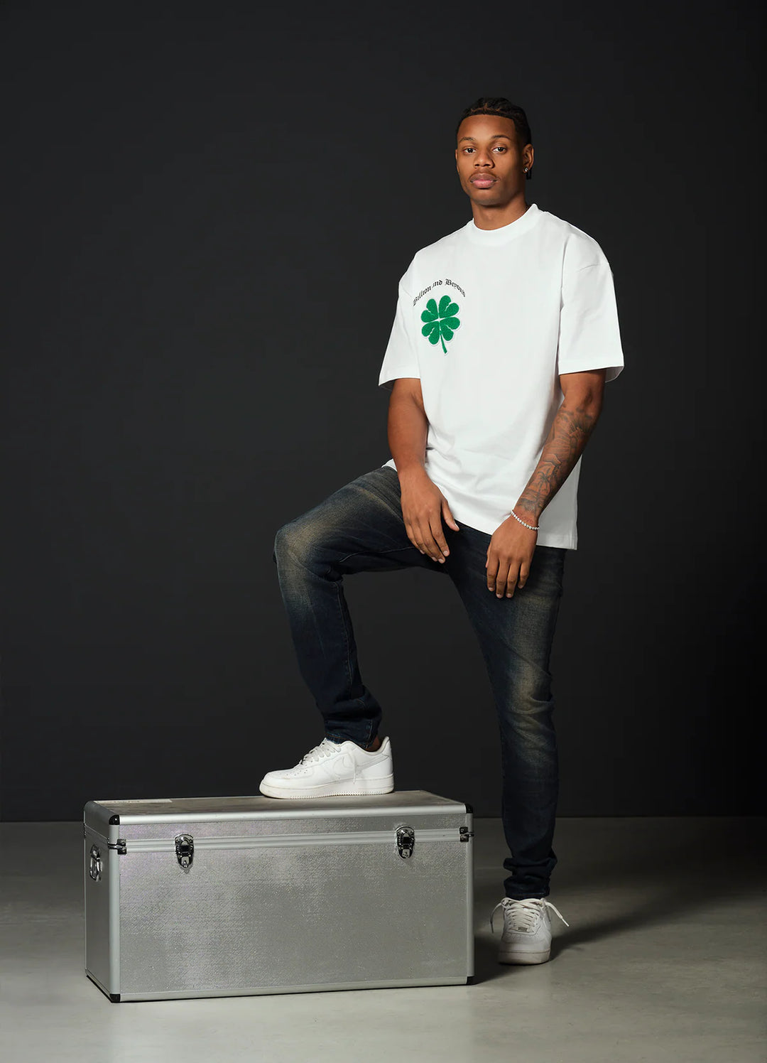 BILLION AND BEYOND - LUCKY TEE - WHITE