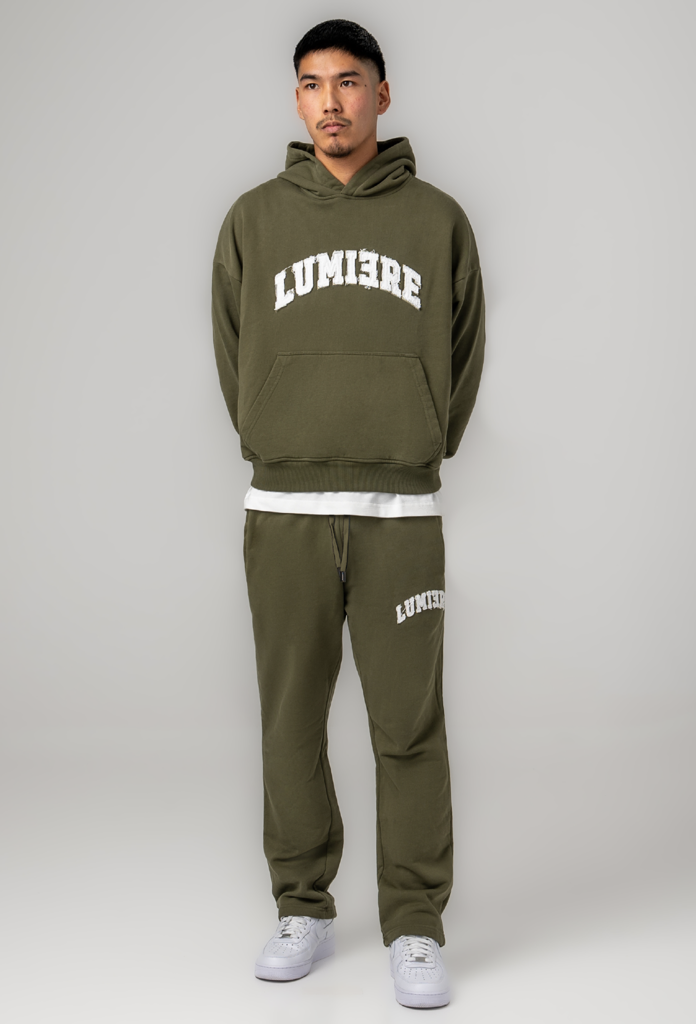 LUMI3RE - COLLEGE TRACKSUIT ARMY GREEN
