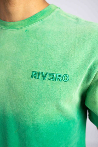 RIVEROCLOSE-UP21